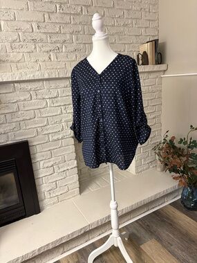 Chico's Navy Polka Dot V-Neck Button Front Blouse Size 1